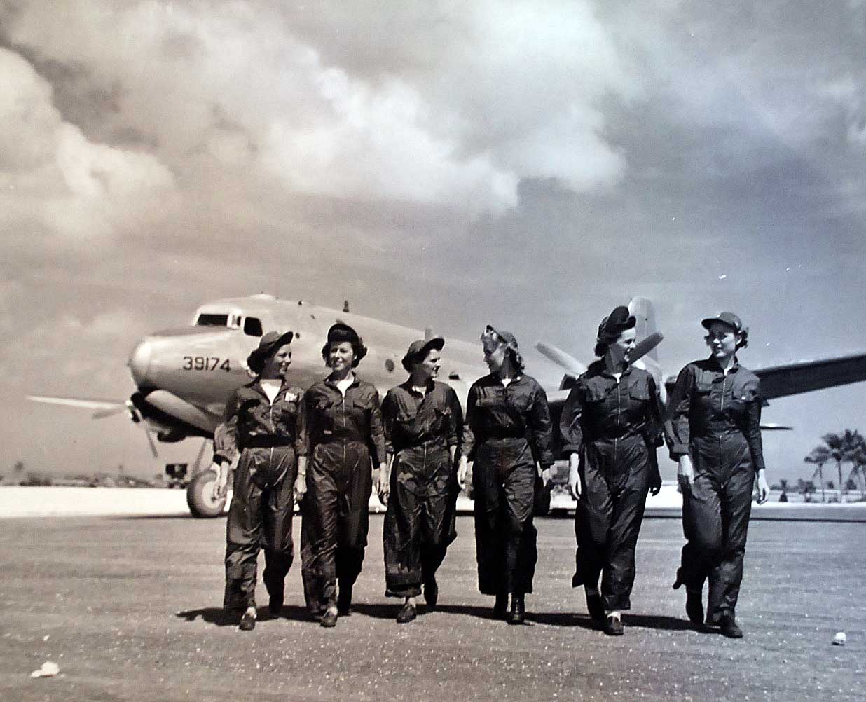 Navy Flight Nurses of the Air Evacuation Squadron